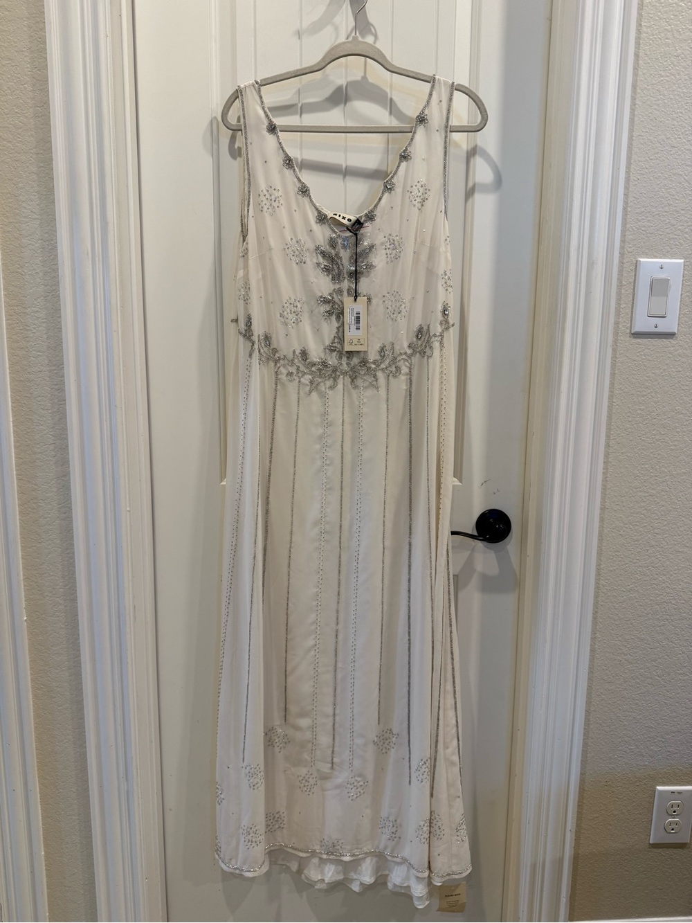 RIXO Silvanna Scoop-Neck Beaded Maxi Dress - Picture 4 of 8
